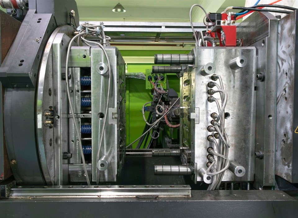 Automotive Taillight Injection Molds suppliers