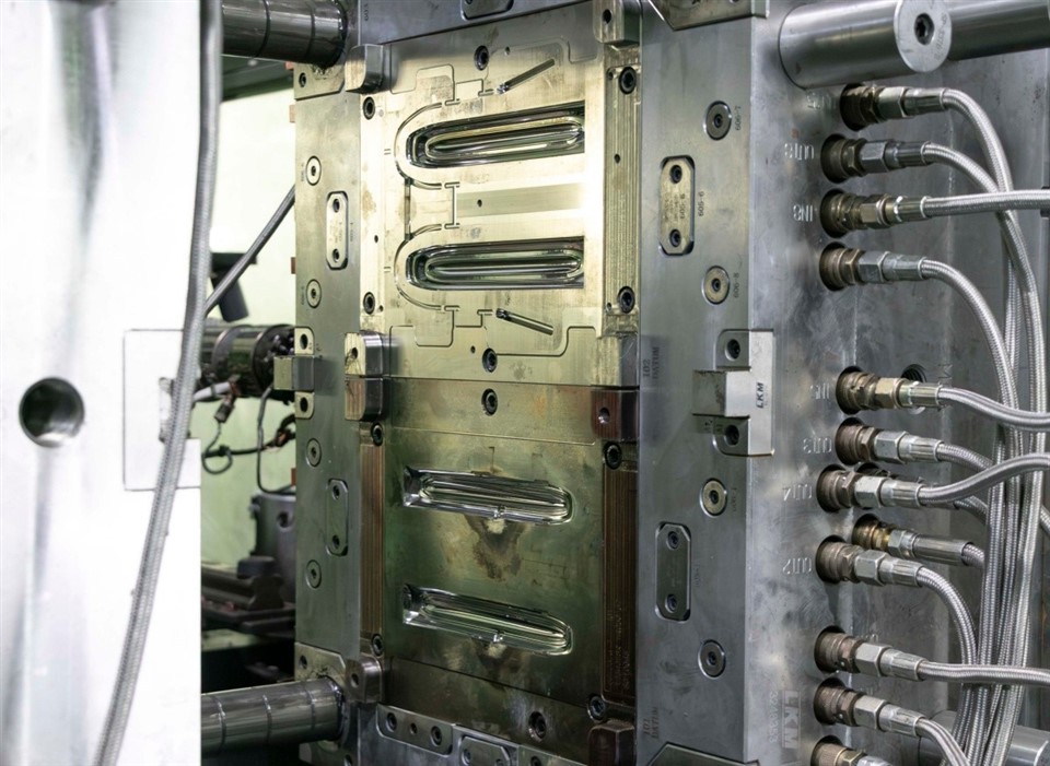 Automotive Taillight Injection Molds high quality