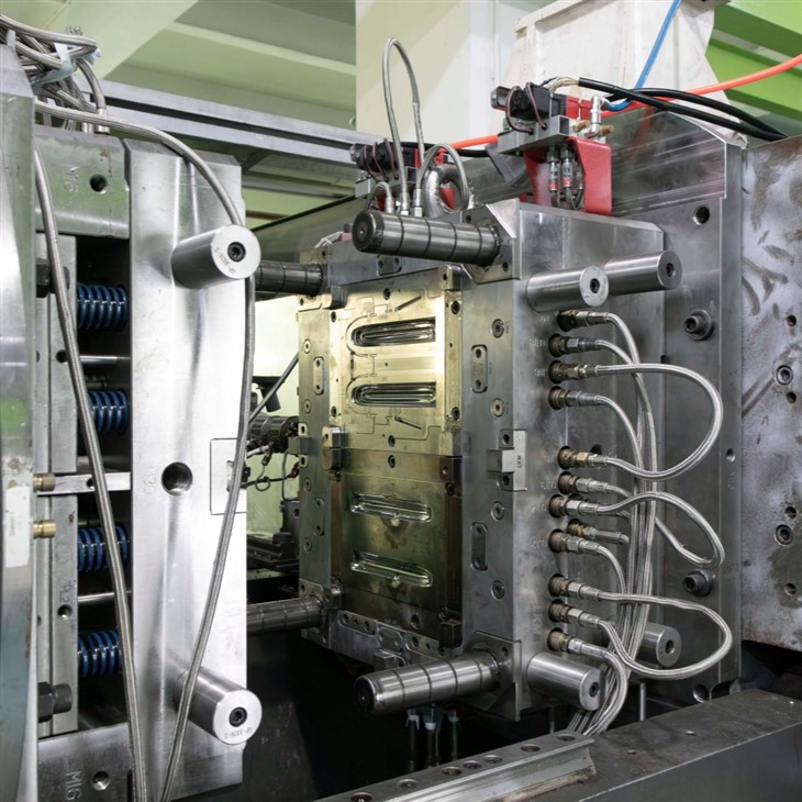 Mowldiau Chwistrellu Taillight Modurol